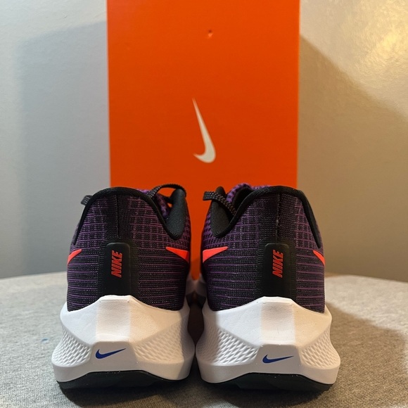 Nike Air Zoom Pegasus 39 Purple Fuchsia Running Women's Shoe Size 7.5 DH4072 502 - Picture 6 of 12
